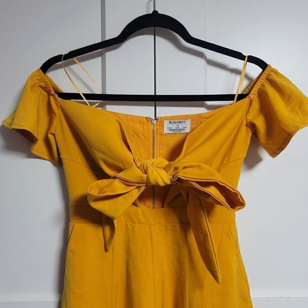 Runaway tie front romper  - Picture 9 of 15